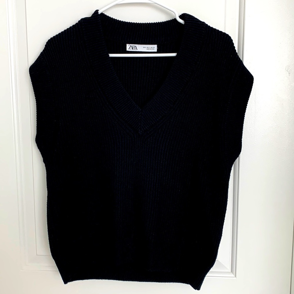 Zara maxi black vest- V-neckline- size small